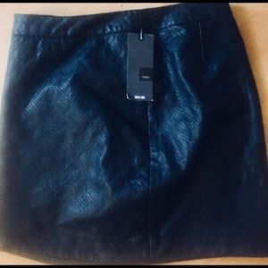 Mossimo Supply Co. Skirts - Black crossover mini-skirt tulip style sexy sz 6! Mossimo Supply Co. Skirts - Black crossover mini-skirt tulip style sexy sz 6!